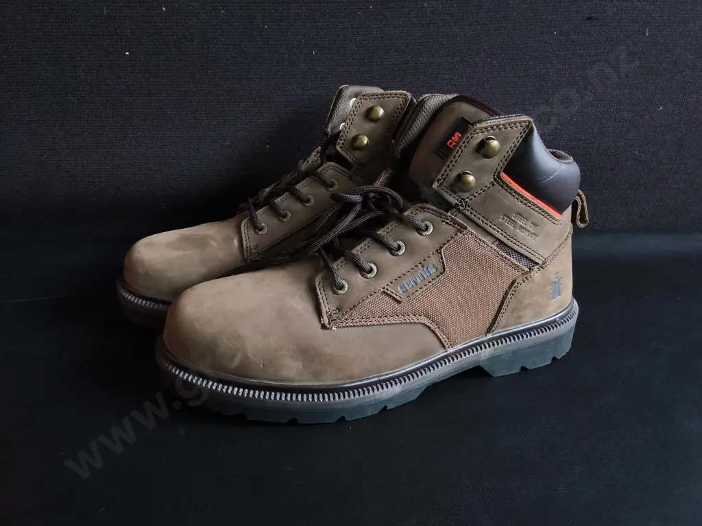 BRAND NEW SCRUFFS SAFETY WORK BOOTS SIZE 42 Image 1++