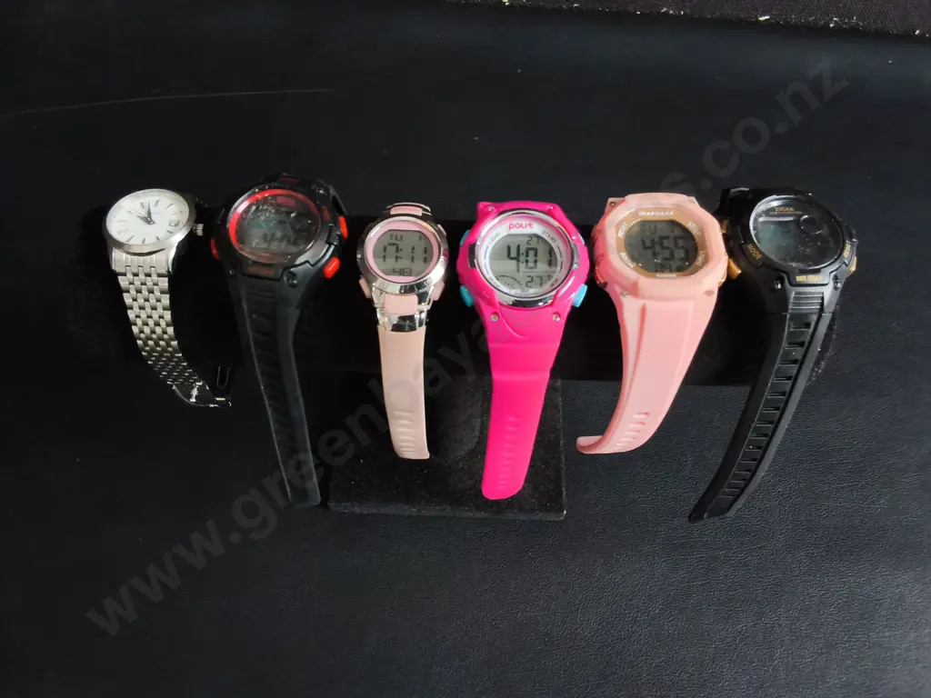MIX OF WATCHES Image 1++