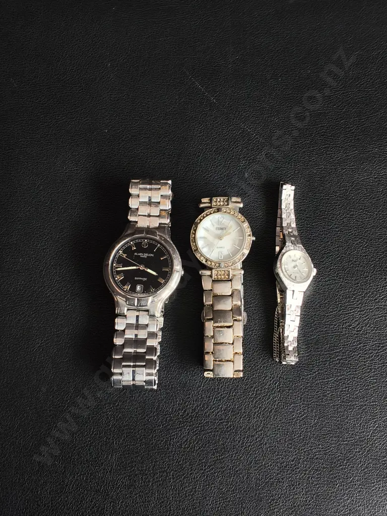 3 ANALOG WATCHES Image 1++