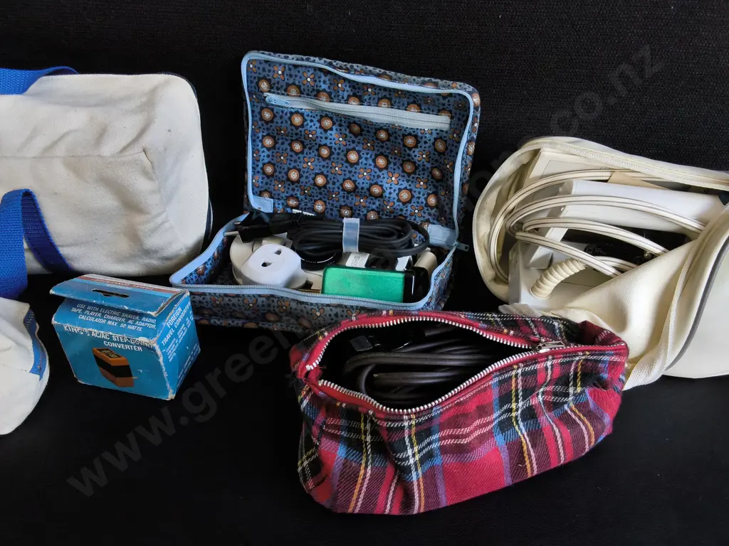 COLLECTION OF VINTAGE TRAVEL APPLIANCES IN CASES, INCLUDING SANYO TOURIST KITS Image 1++