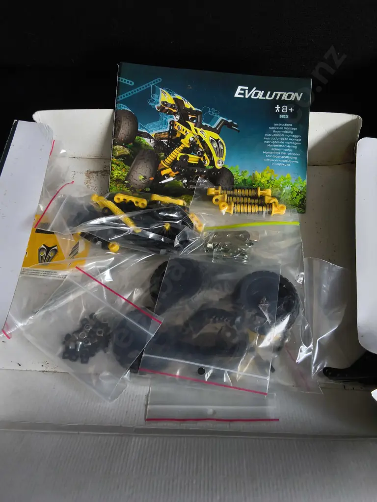 2 MECCANO CONSTRUCTION TOY SETS, MECCANO ATV EVOLUTION AND MECCANO EIFFEL TOWER/ BROOKLYN BRIDGE 2-IN-1 Image 1++