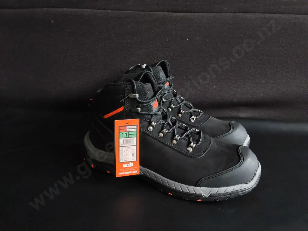BRAND NEW PAIR OF SCRUFFS SABATAN SAFETY BOOTS SIZE 46 Image 1++