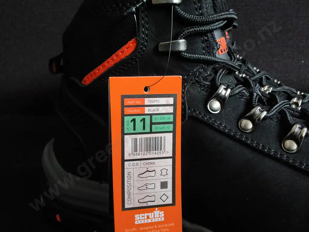 BRAND NEW PAIR OF SCRUFFS SABATAN SAFETY BOOTS SIZE 46 Image 1++