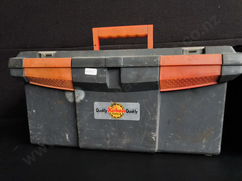 PAIR OF PLASTIC TOOL BOXES Image 1++