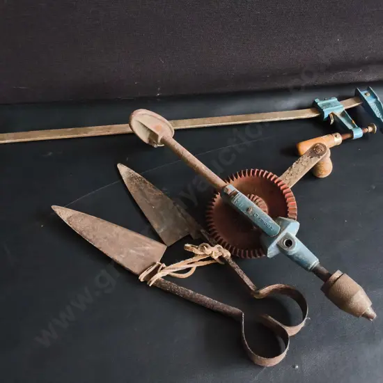 MIX OF VINTAGE TOOLS