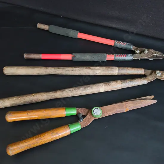 MIX OF TOOLS, 3 PIECES