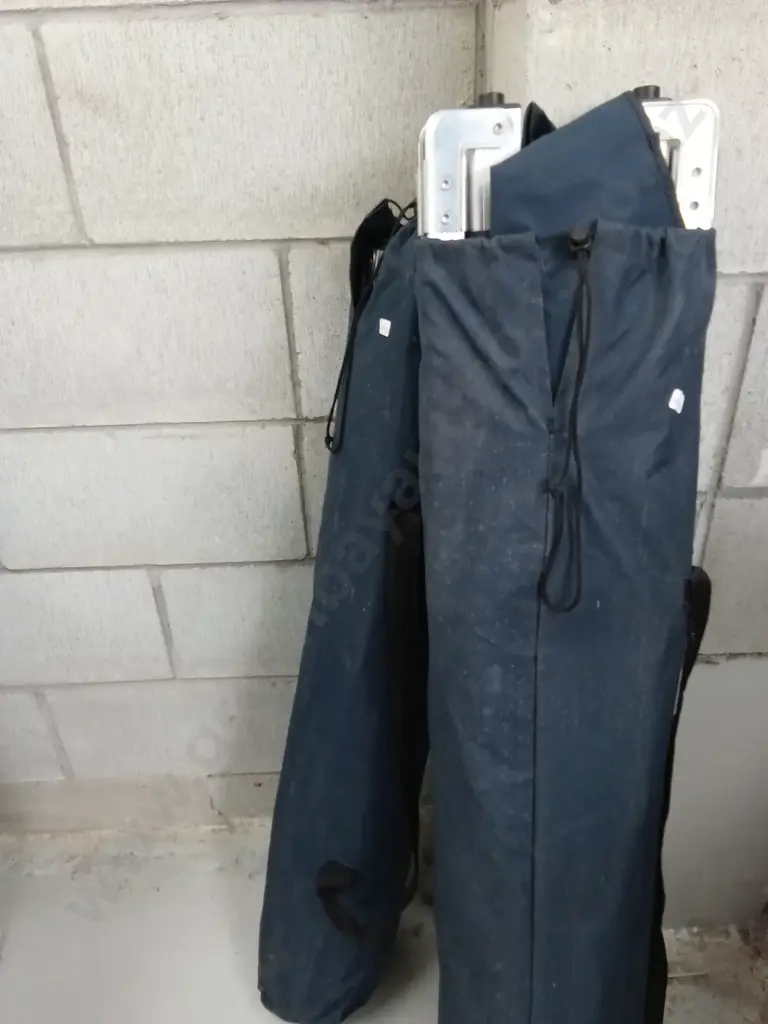 ROCKY MOUNTAIN FOLDUP CAMPING STRETCHES WITH CASES Image 1++