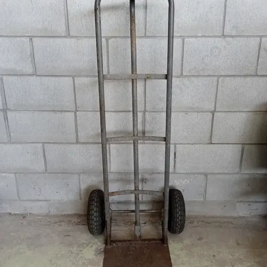 METAL HAND TRUCK
