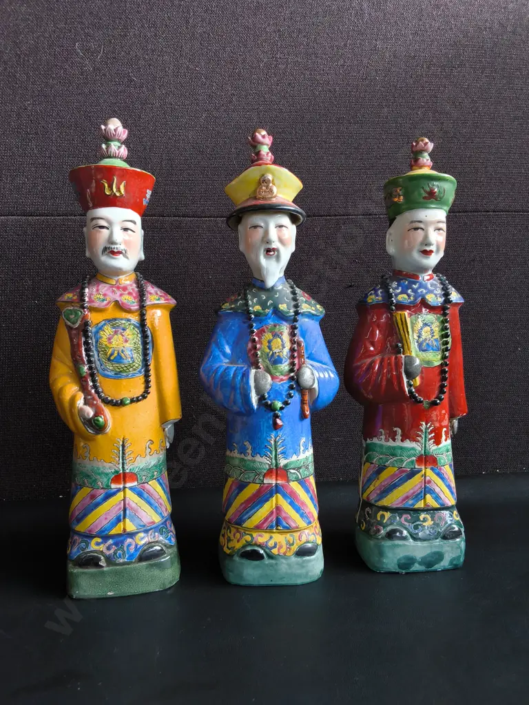 SET OF 3 VINTAGE HAND PAINTED CHINESE PORCELAIN FIGURINES, DEPICTING QING DYNASTY EMPERORS, H 37 CM Image 1++