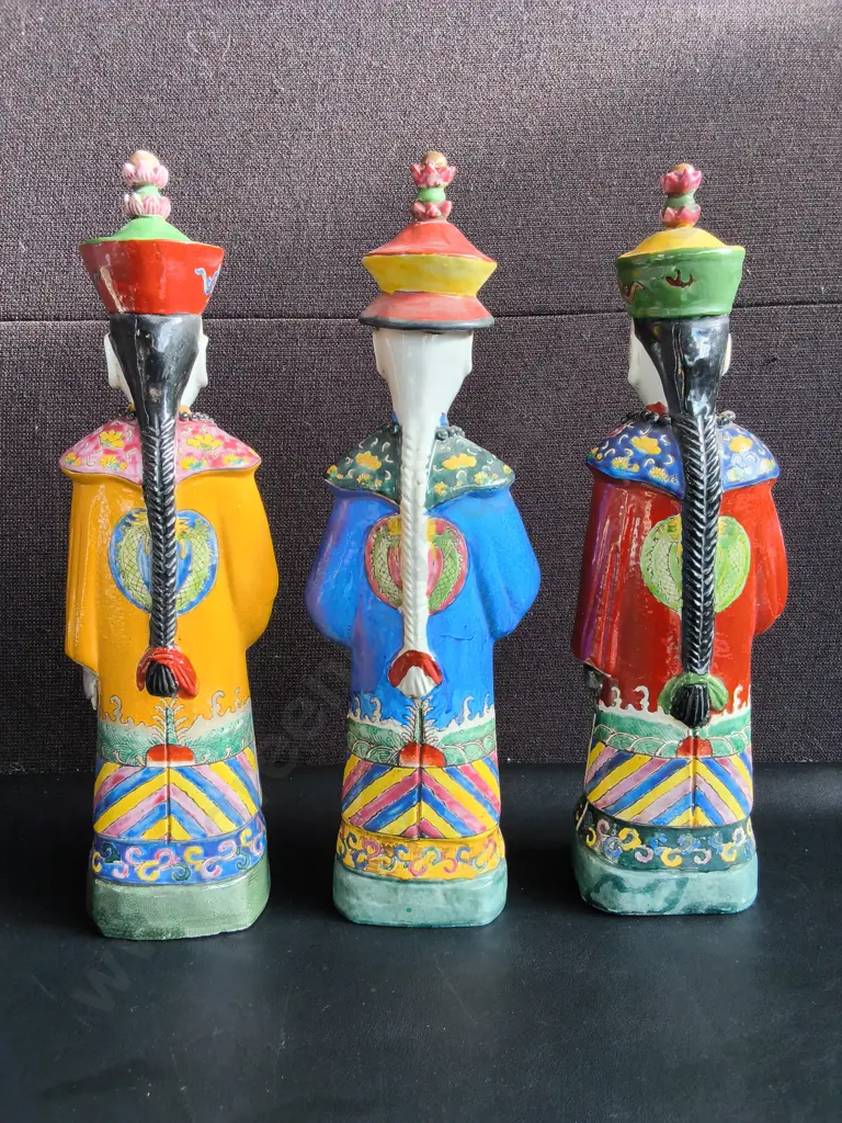 SET OF 3 VINTAGE HAND PAINTED CHINESE PORCELAIN FIGURINES, DEPICTING QING DYNASTY EMPERORS, H 37 CM Image 1++