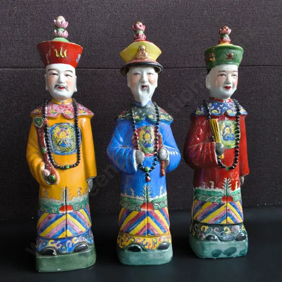 SET OF 3 VINTAGE HAND PAINTED CHINESE PORCELAIN FIGURINES, DEPICTING QING DYNASTY EMPERORS, H 37 CM