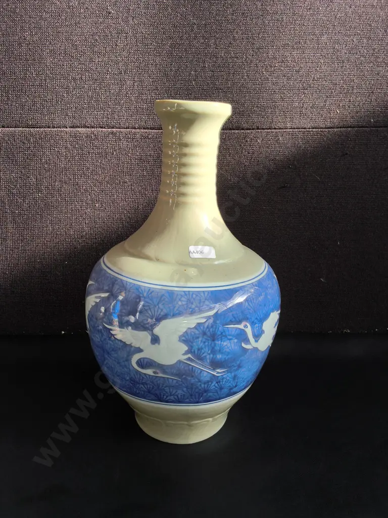 DECORATIVE CERAMIC VASE WITH CRANE DESIGN, H 35 CM, DAMAGE PICTURED Image 1++