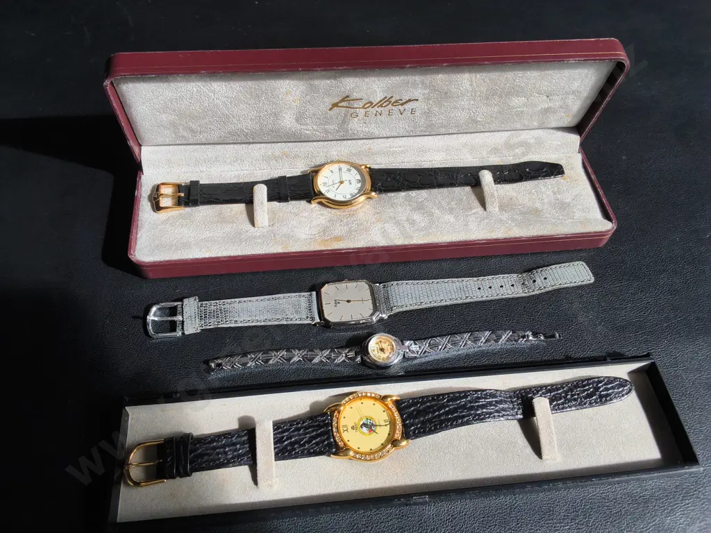 4 VINTAGE WATCHES Image 1++