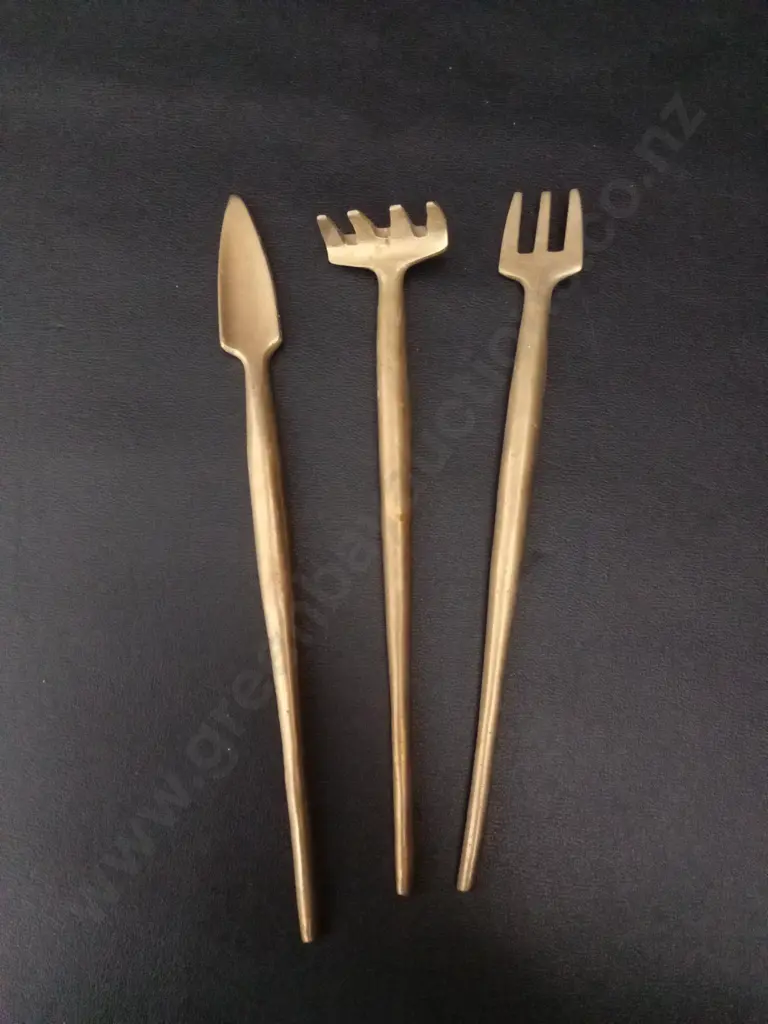 BRASS ELONGATED COCKTAIL / TAPAS FORKS TALLEST 22CM Image 1++