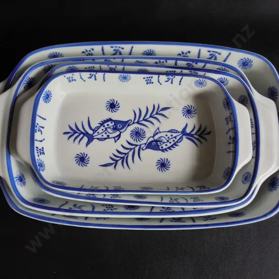 4 YVETTE GEORGES BAKING DISHES, WIDEST W 34 CM