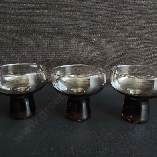 SET OF 3 VINTAGE SMOKED GLASS CHAMPAGNE COUPES, H 8 CM