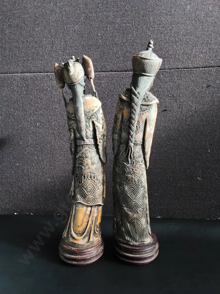VINTAGE PAIR OF CHINESE EMPEROR AND EMPRESS CARVED FIGURES, MOUNTED ON WOODEN BASES, TALLEST H 35 CM Image 1++