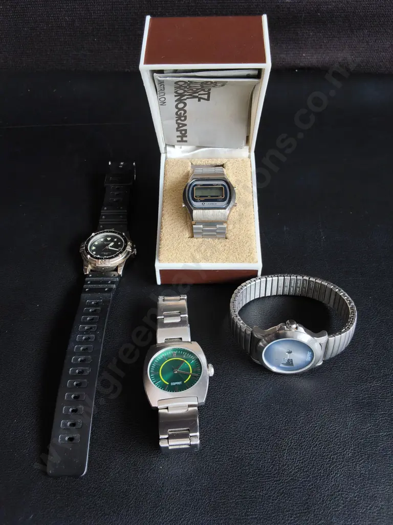 MIX OF 4 WATCHES Image 1++