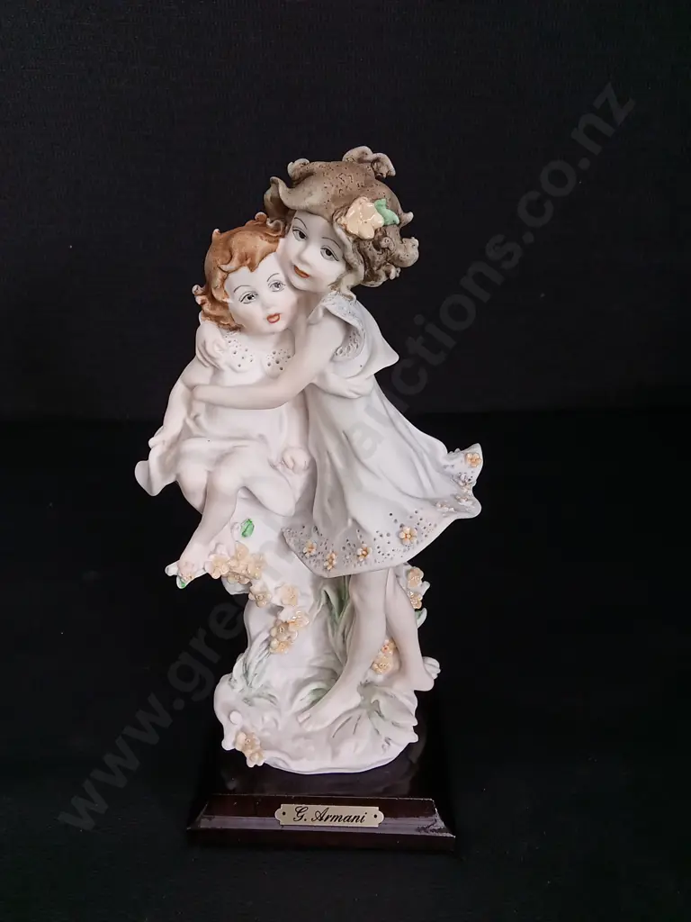 VINTAGE GIUSEPPE ARMANI DONT WORRY FIGURINE H19CM AND GIRL WITH GOOSE H10CM Image 1++