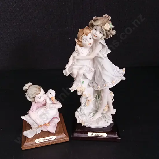 VINTAGE GIUSEPPE ARMANI DONT WORRY FIGURINE H19CM AND GIRL WITH GOOSE H10CM