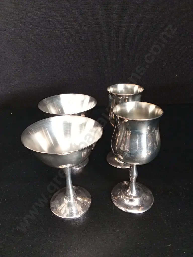 6 VINTAGE SILVER PLATED PEDESTAL DESSERT BOWLS H9CM AND 4 GOBLETS Image 1++
