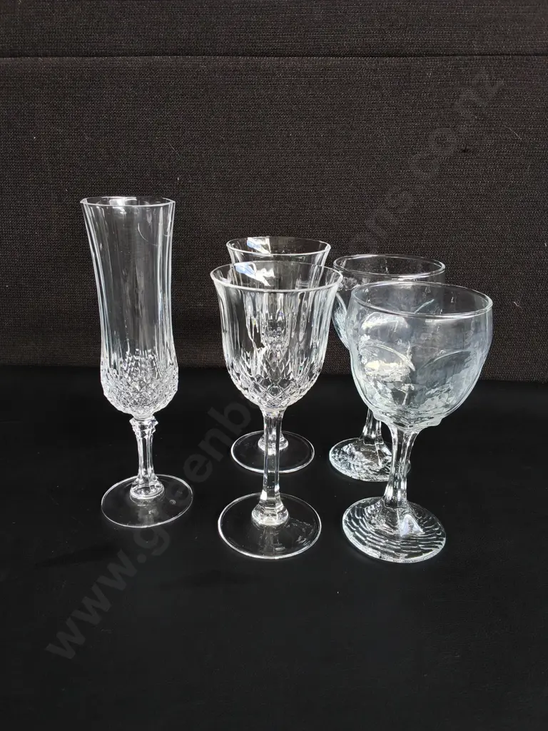 MIX OF VINTAGE GLASSWARE, 5 PIECES, TALLEST H 20 CM Image 1++