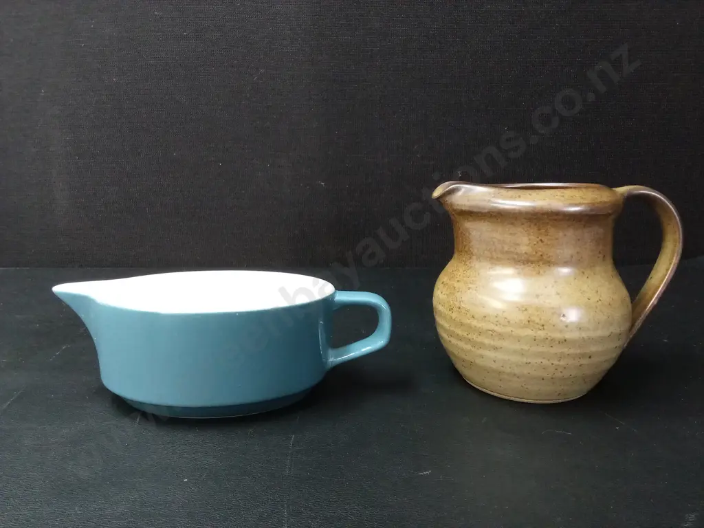 CROWN LYNN AND POTTERY GRAVY JUGS TALLEST H12CM Image 1++