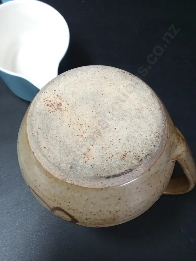 CROWN LYNN AND POTTERY GRAVY JUGS TALLEST H12CM Image 1++