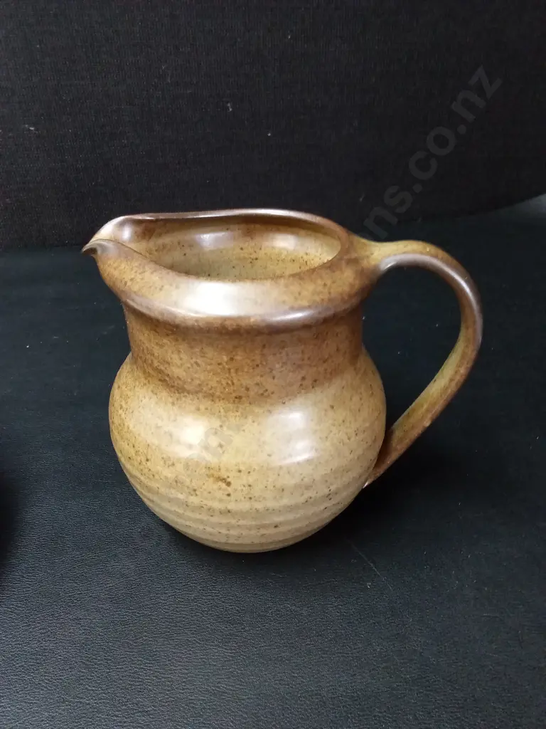 CROWN LYNN AND POTTERY GRAVY JUGS TALLEST H12CM Image 1++