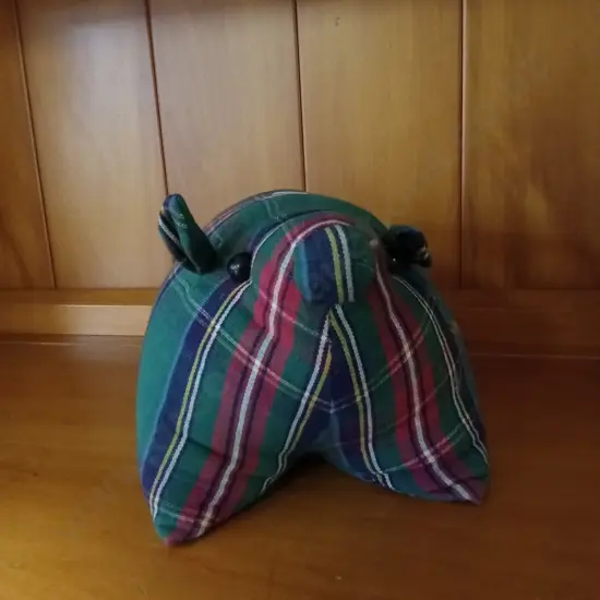 COLOURFUL ANIMAL DOORSTOP