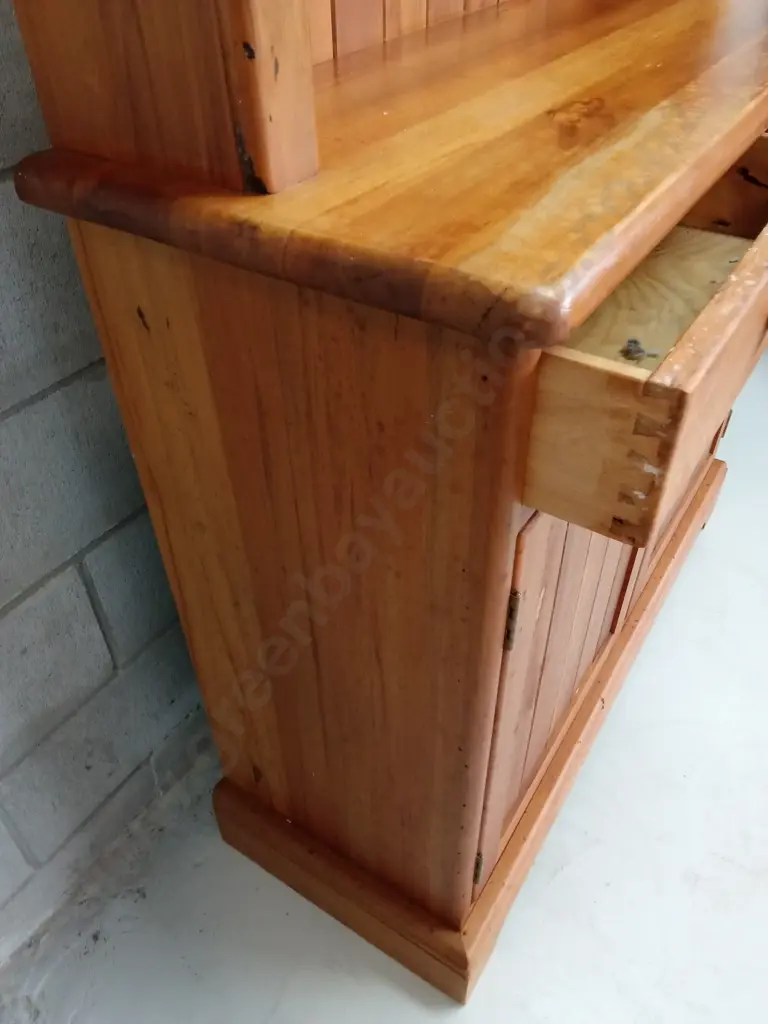 2 DOOR, 2 DRAWERS SOLID WOODEN HUTCH DRESSER 116CM WIDE X 40CM DEEP X 202CM HIGH Image 1++