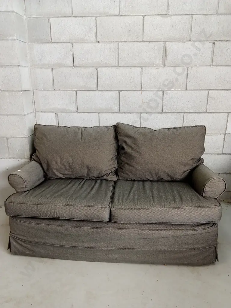 GREY UPHOLSTERED TWO SEATER SOFA, H 77CM X W 150CM X D 80CM Image 1++