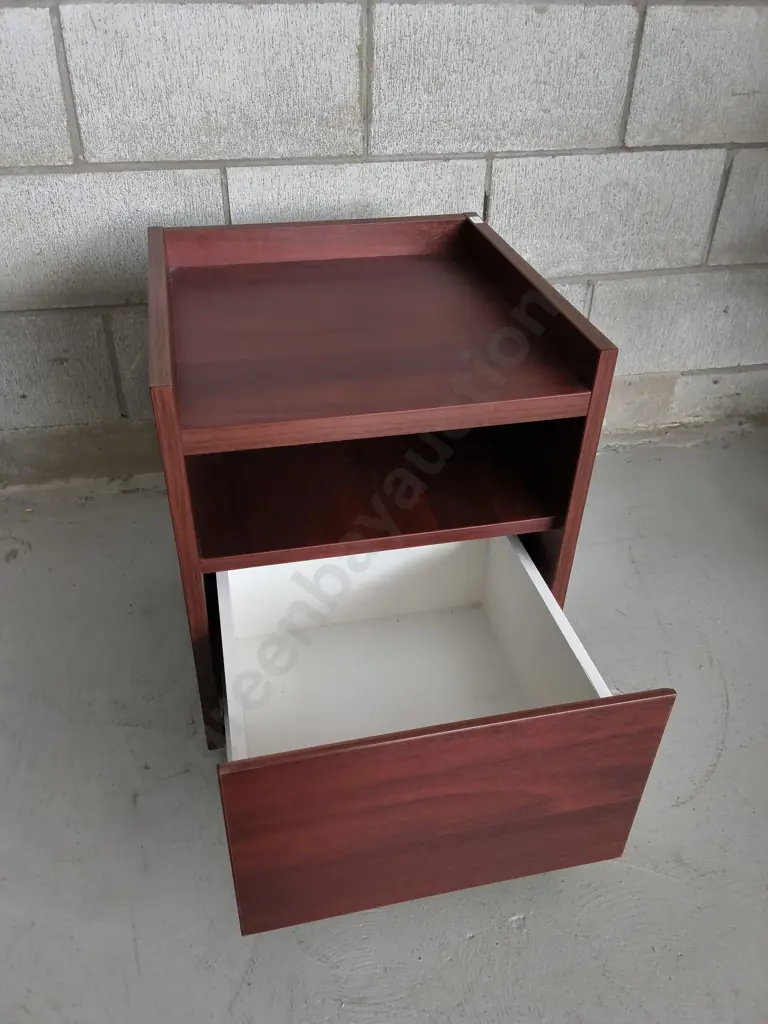 MOBILE BEDSIDE CABINET WITH WHEELS, H 50 CM X W 40 CM X D 40 CM Image 1++