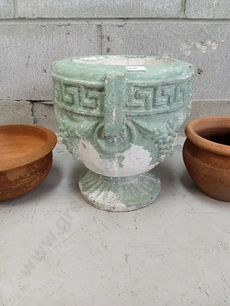 SET OF FOUR POTS, TALLEST IS 26CM Image 1++