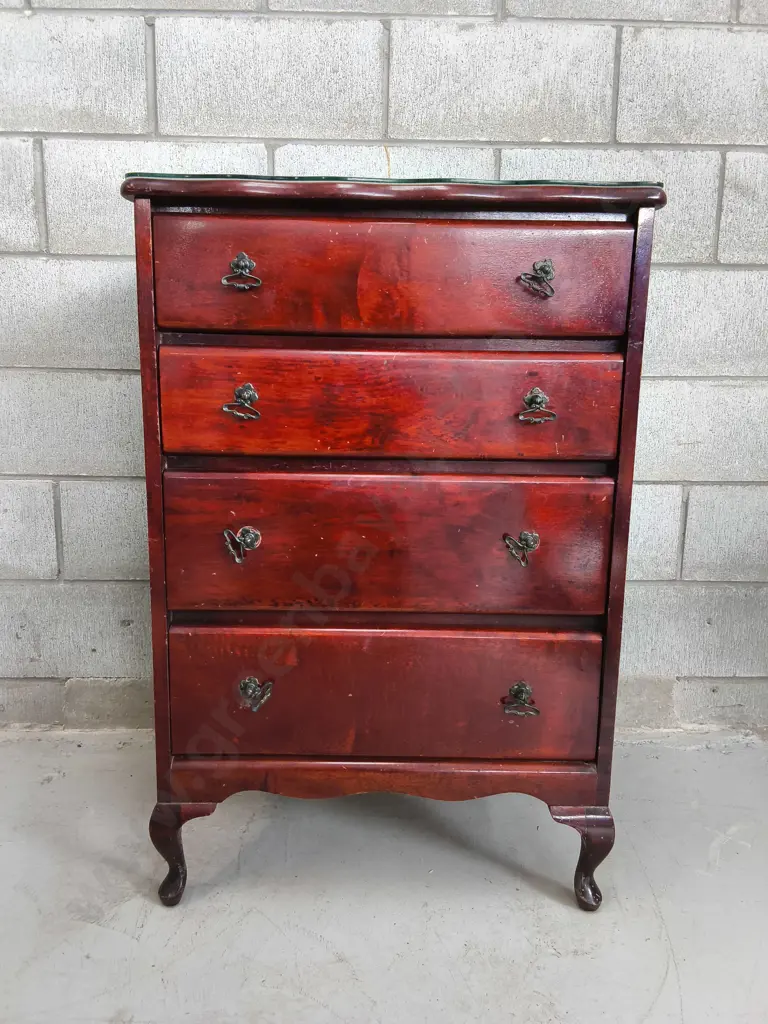 VINTAGE QUEEN ANNE STYLE CHEST OF DRAWERS WITH GLASS TOP, H 99 CM X W 64 CM X D 40 CM Image 1++