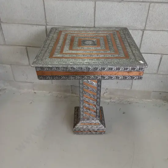 DECORATIVE LIGHT METAL TABLE, 75CM X 56CM X 56CM