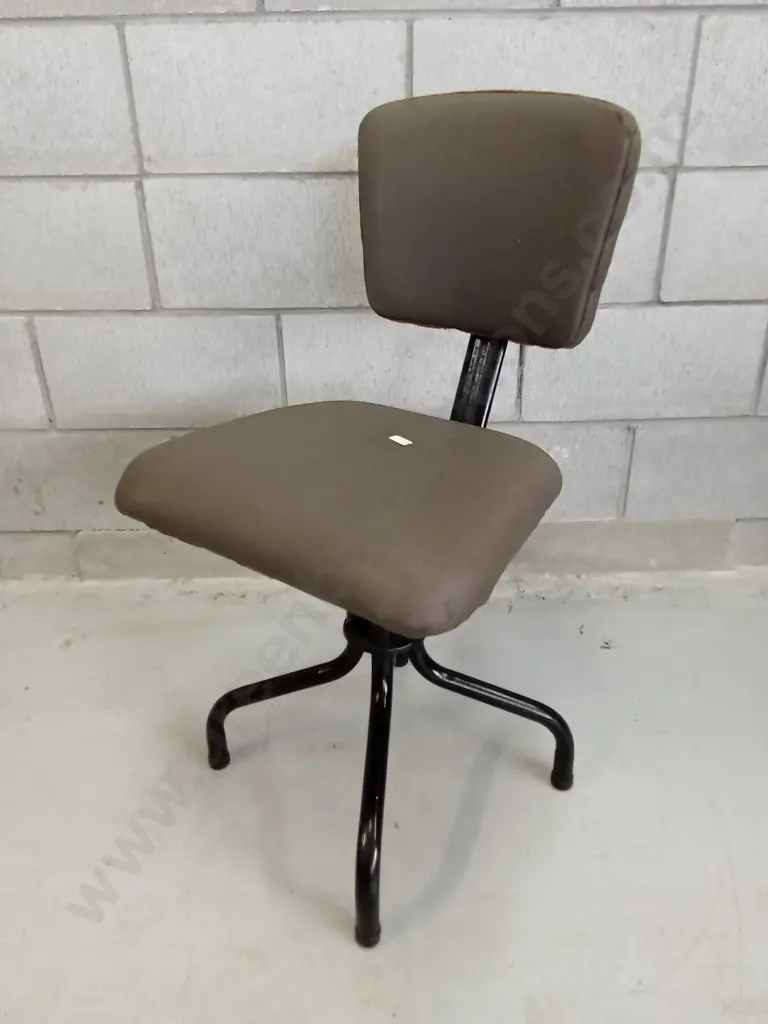 VINTAGE SWIVEL DESK CHAIR, 83CM TALL Image 1++