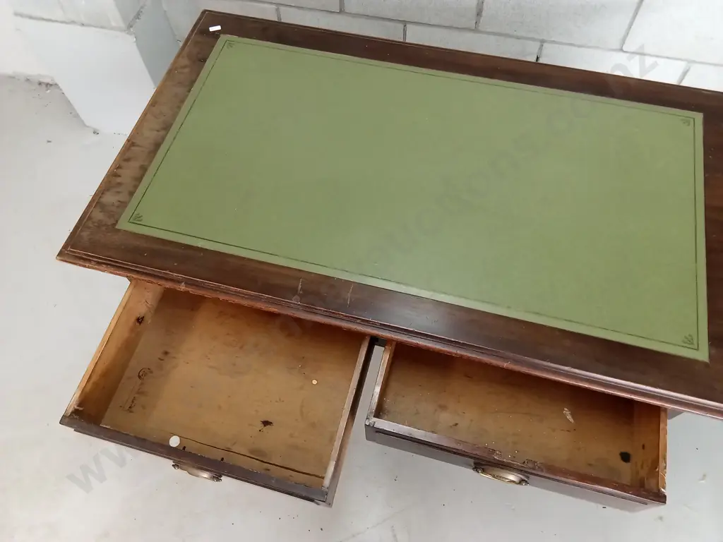 VINTAGE WOODEN WRITING TABLE WITH GREEN LEATHER TOP, H 79CM X W 117CM X D 69CM Image 1++