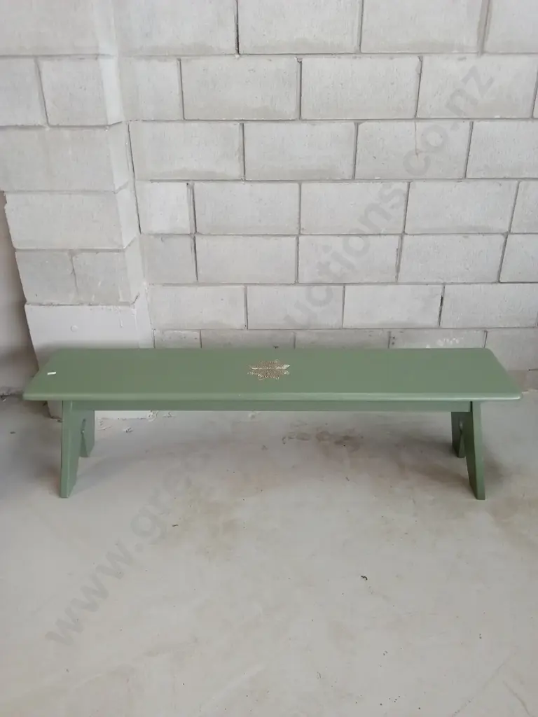 GREEN WOODEN BENCH, H 42CM X W 151CM Image 1++
