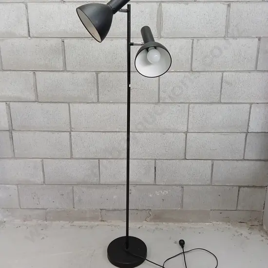 FREESTANDING DUAL LAMP, H 153CM