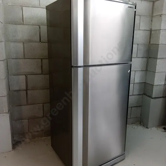 MITSUBISHI REFRIGERATOR AND FREEZER (MR-420X), H 170CM X W 70CM X D 67CM