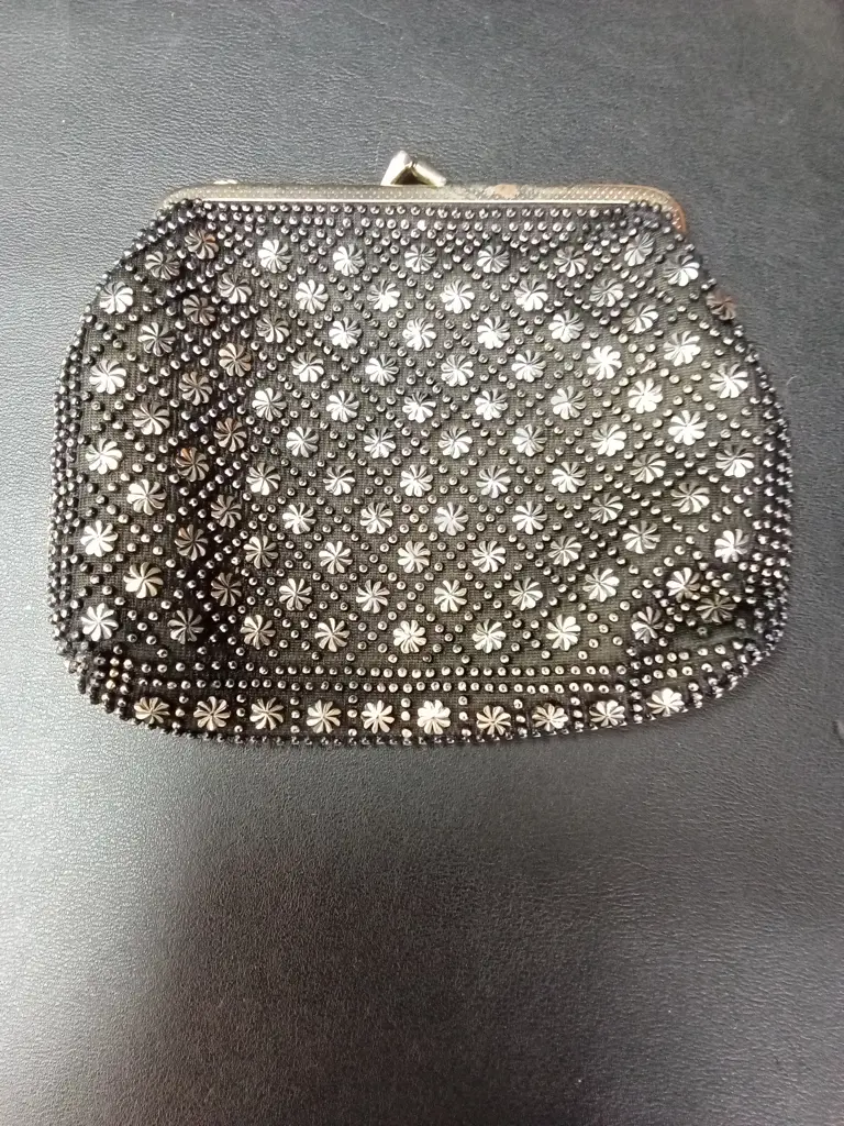 2 PURSES FROM THE 60'S LONGEST L21CM Image 1++