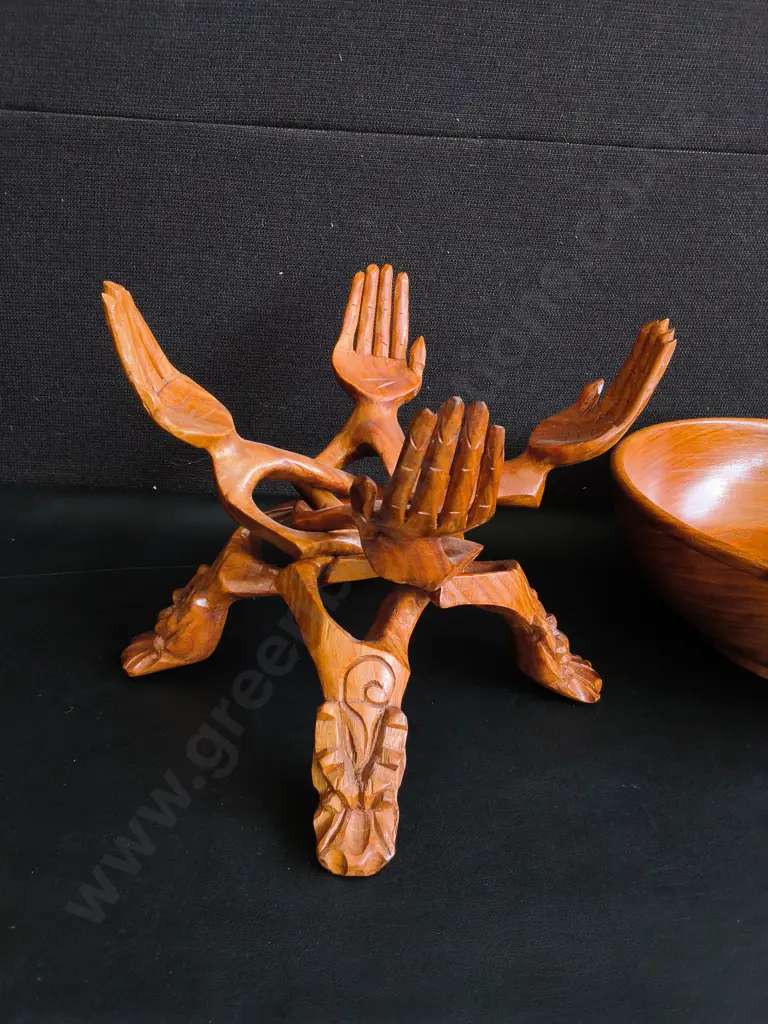VINTAGE HAND CARVED WOODEN UNITY BOWL AND INTERLOCKING TRIPOD HAND STAND, H 26 CM Image 1++