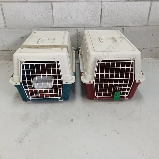 PAIR OF PET TRANSPORT CRATES