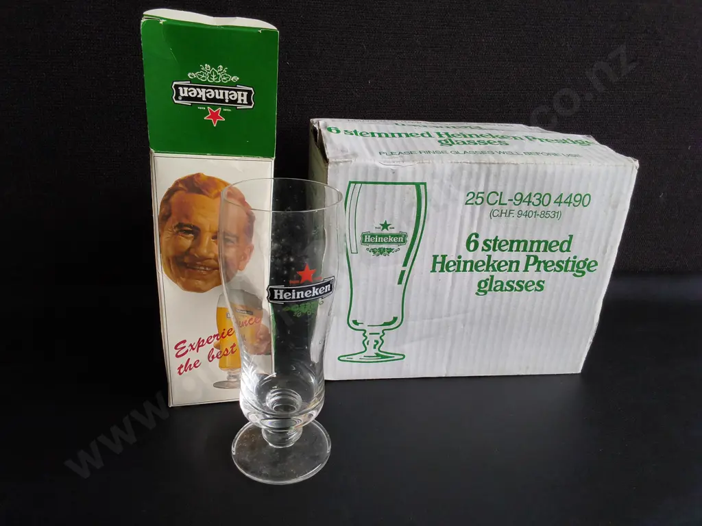 HEINEKEN BEER GLASSES, BOXED Image 1++