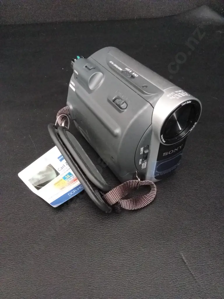 VINTAGE, SONY MINI DV DCR-HC38E HANDYCAM, BRAND NEW IN BOX Image 1++