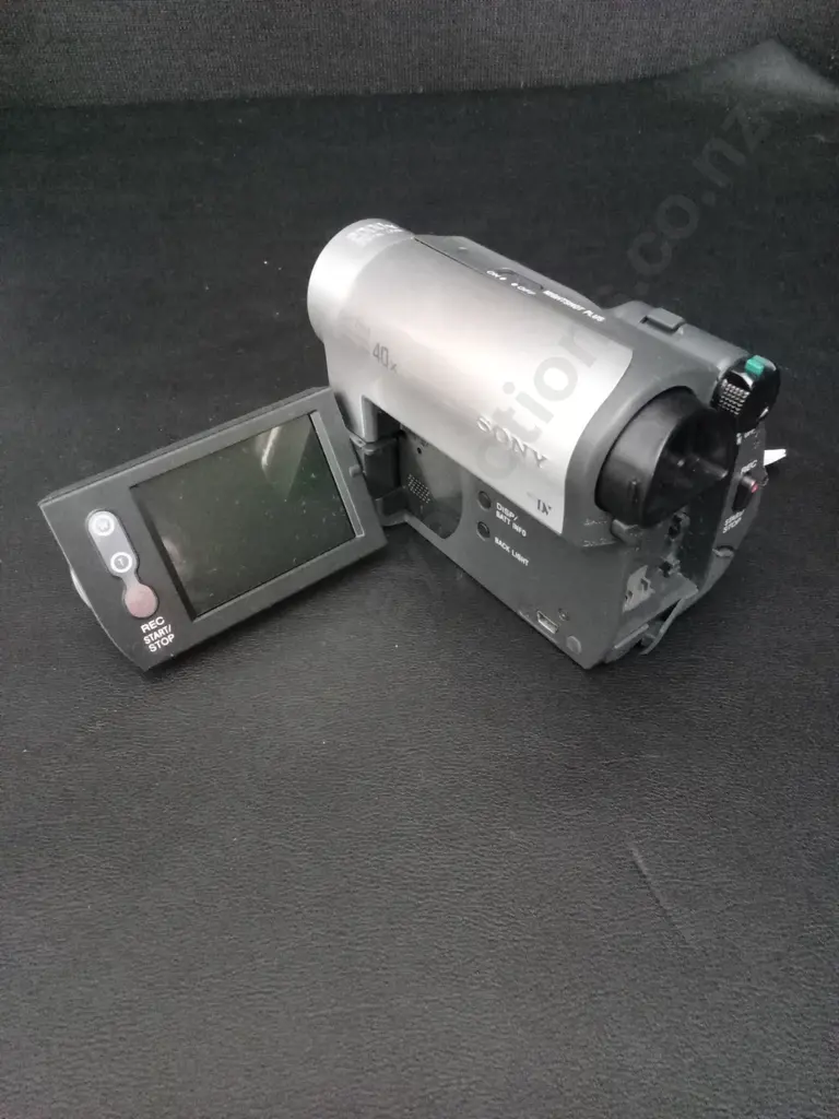 VINTAGE, SONY MINI DV DCR-HC38E HANDYCAM, BRAND NEW IN BOX Image 1++