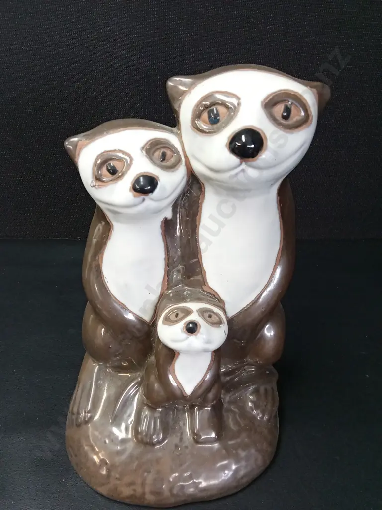 GLOSSY CERAMIC MEERKAT FAMILY FIGURINE H31CM Image 1++