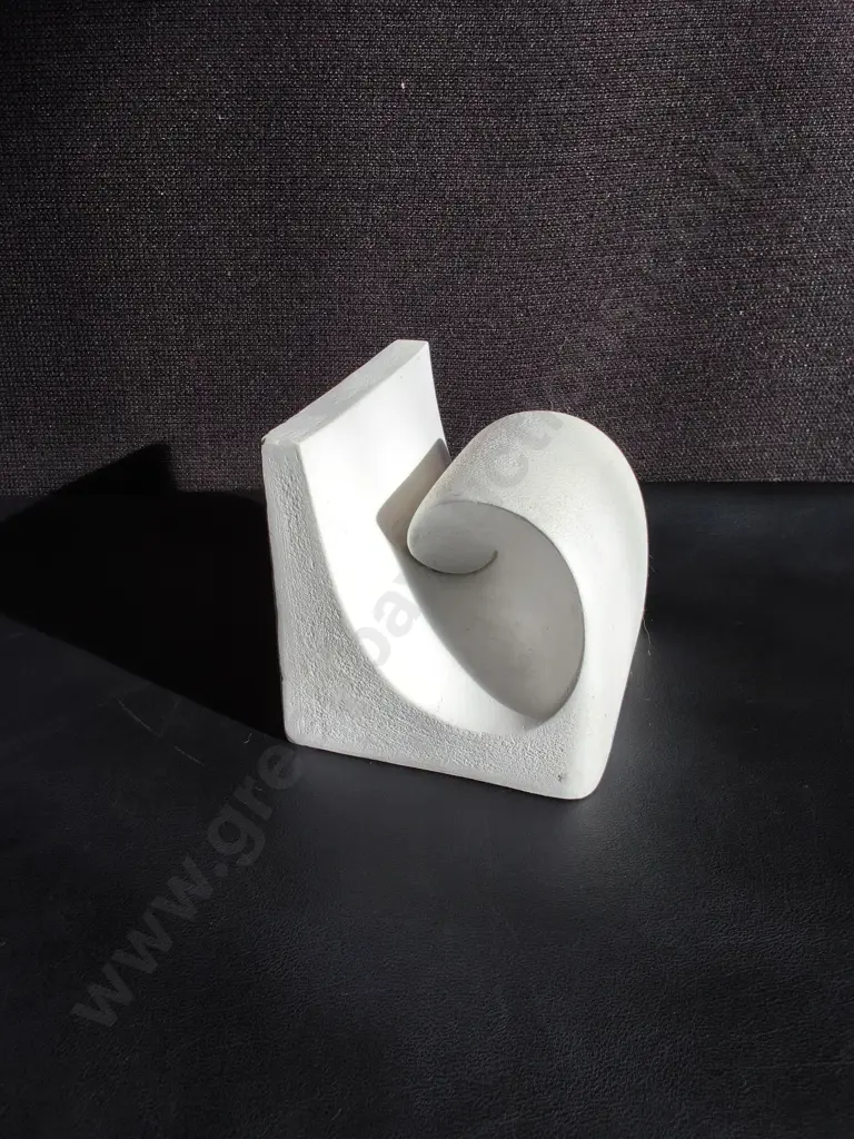 ABSTRACT MODERNIST SPIRAL SCULPTURE, H 11 CM Image 1++