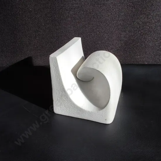 ABSTRACT MODERNIST SPIRAL SCULPTURE, H 11 CM